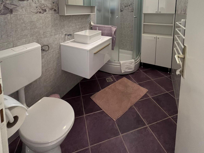 Bathroom 3, Apartments Dobrila - One Bedroom Apartment with Terrace - A1, Jelsa