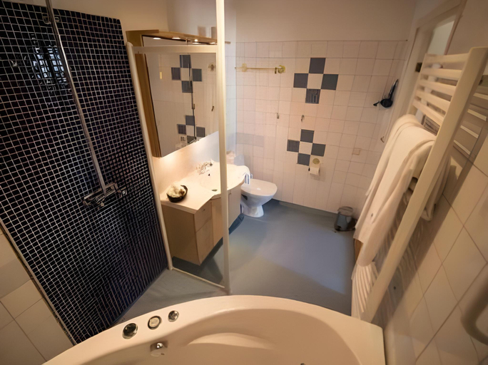 Bathroom 4, Hotell Linnea - Helsingborg, Helsingborg