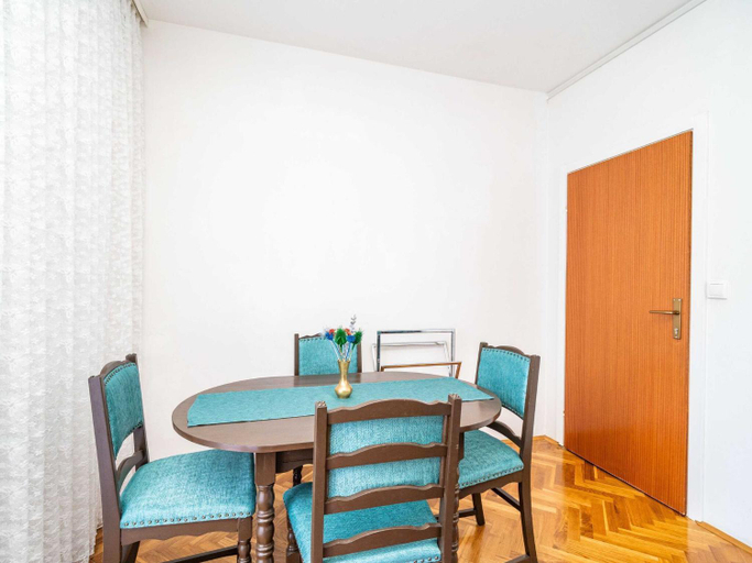 Others 3, bedroom apartment with balcony, Dubrovnik