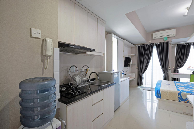 Dining Room 9