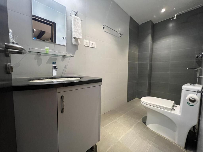 Bathroom 4, Hotel New Era, Bagmati