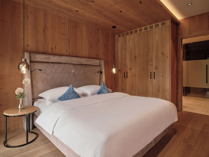 Bedroom 3, DAS EDELWEISS - Salzburg Mountain Resort, Sankt Johann im Pongau