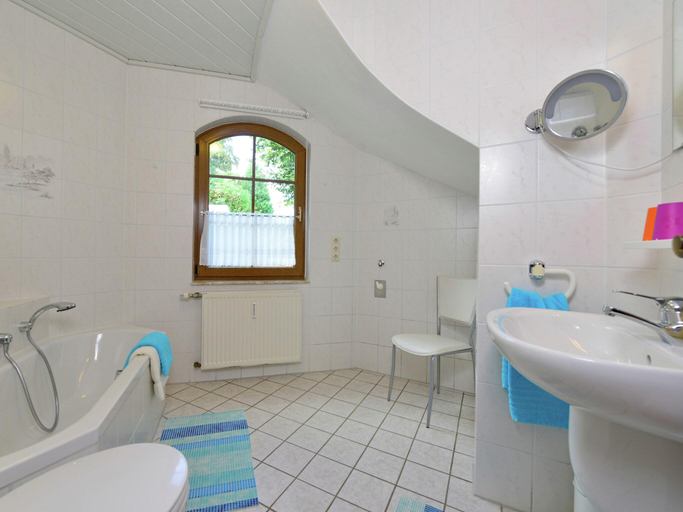 Bathroom 2, Schones Apartment in Eimelrod in Waldnahe, Waldeck-Frankenberg