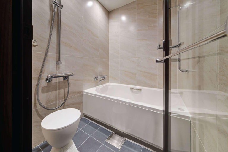 Bathroom 5, Hyatt Regency Tokyo Bay, Edogawa