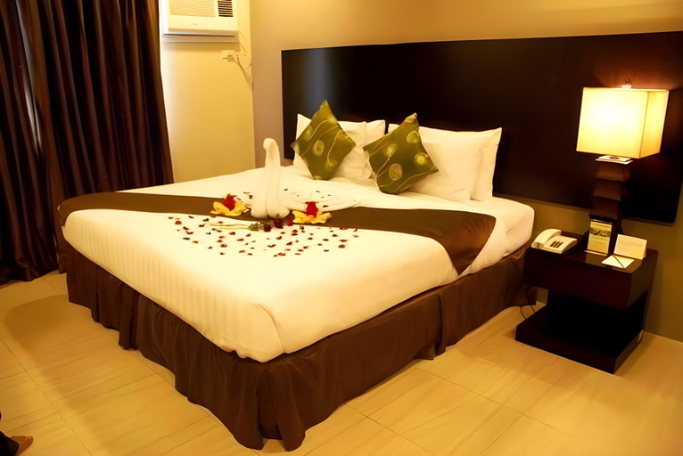 Bedroom 2, Alpa City Suites Hotel, Mandaue City