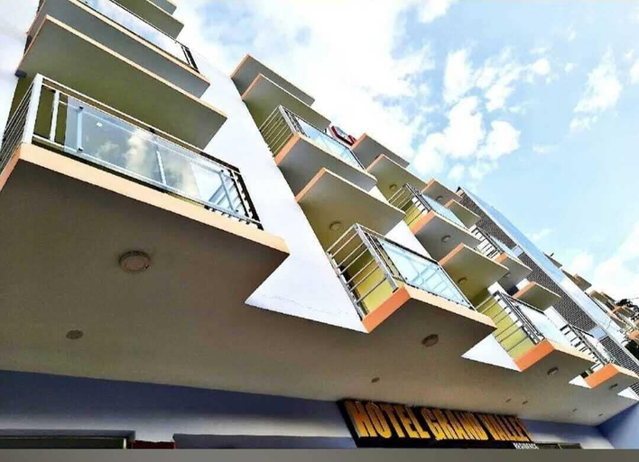 Exterior & Views 2, Hotel Grand Valley, Bandarbon