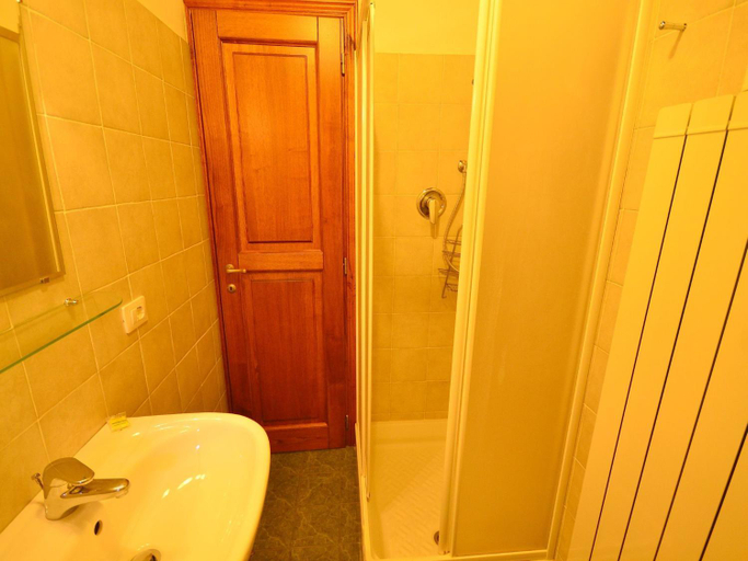 Bathroom 3, Scenic Apartment with Pool, Florence