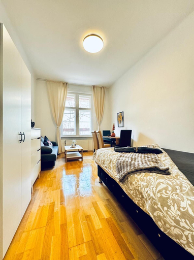Bedroom 2, Cozy 2BR for 5 Near Schönbrunn, Wien