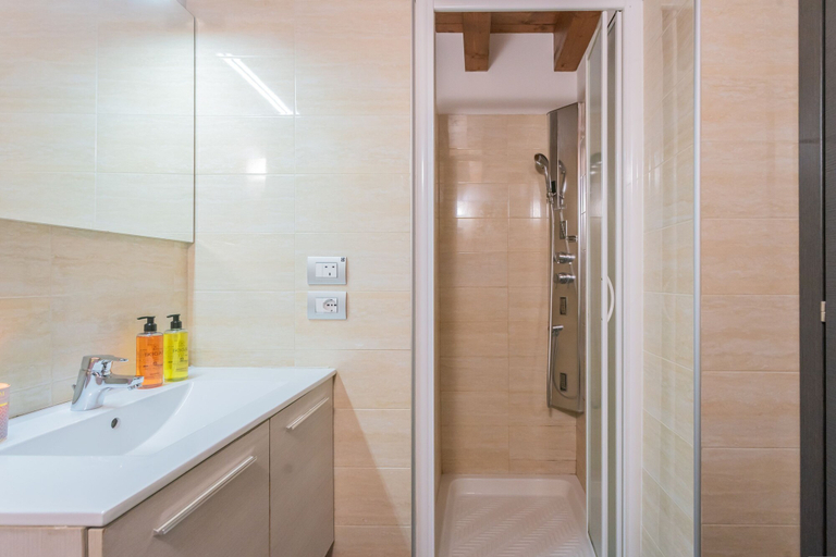 Room 2, Domus in Como in Como, Como