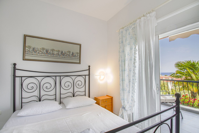 Bedroom 3, Magdalini's Seaview House - Pefkohori, Central Macedonia