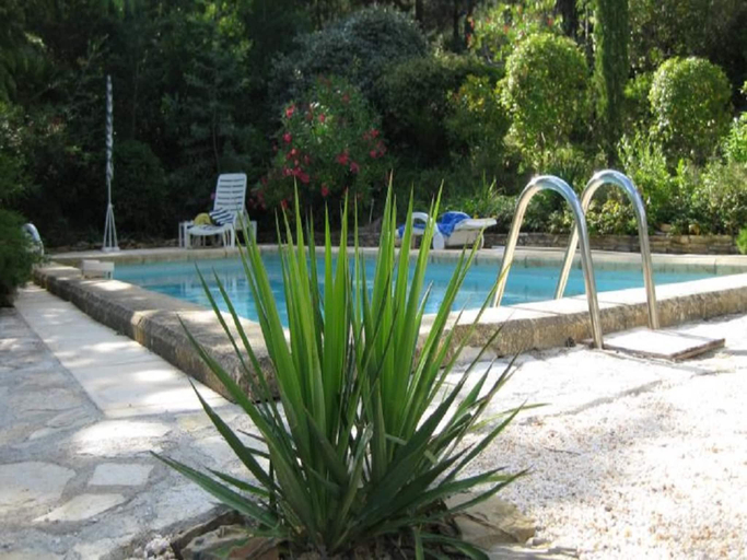 3, Lovely country house with private pool, Hérault