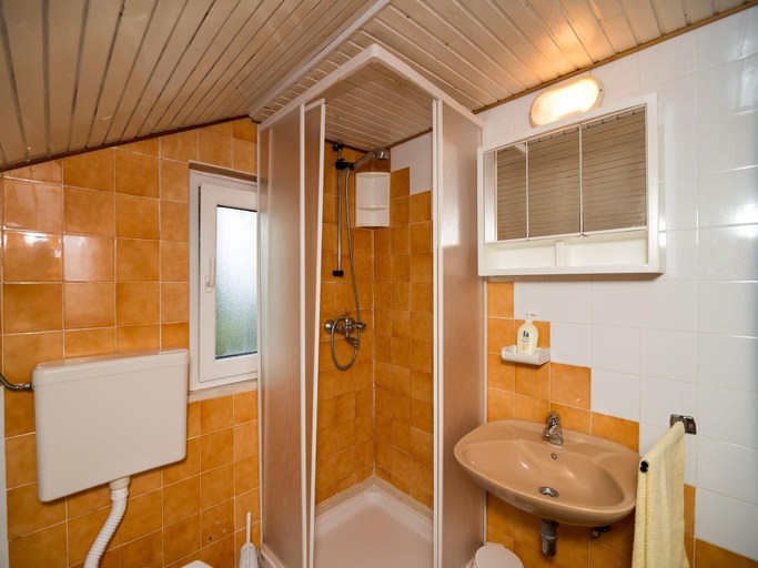 Bathroom 3, Apartment Srd - Two-Bedroom Apartment with Balcony and Sea View, Dubrovnik