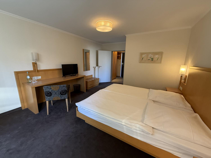 Bedroom 3, Hotel Restaurant Brinckwirth, Steinfurt