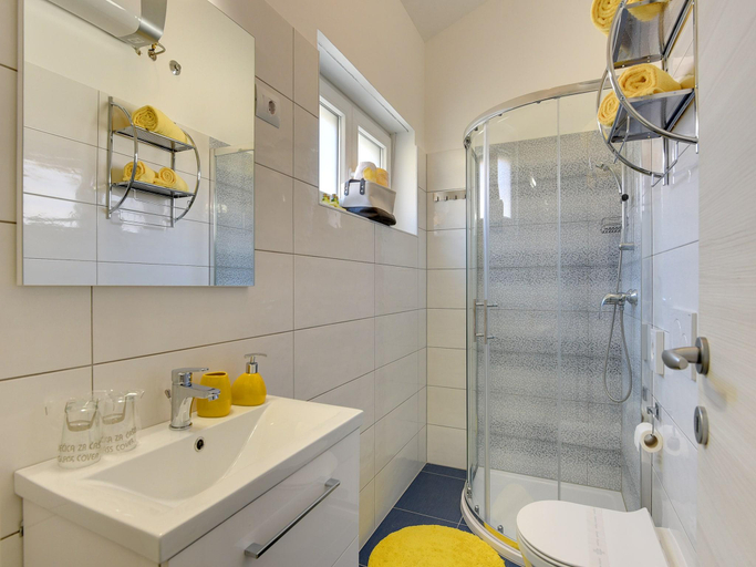 Bathroom 3, Holiday Home in Galizana with Pool Beach, Vodnjan