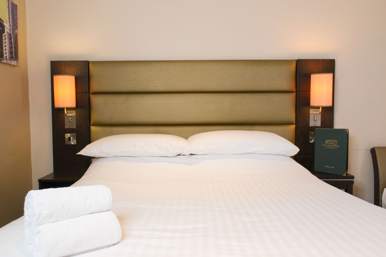 Bedroom 2, The Coach & Horses Hotel, Newport