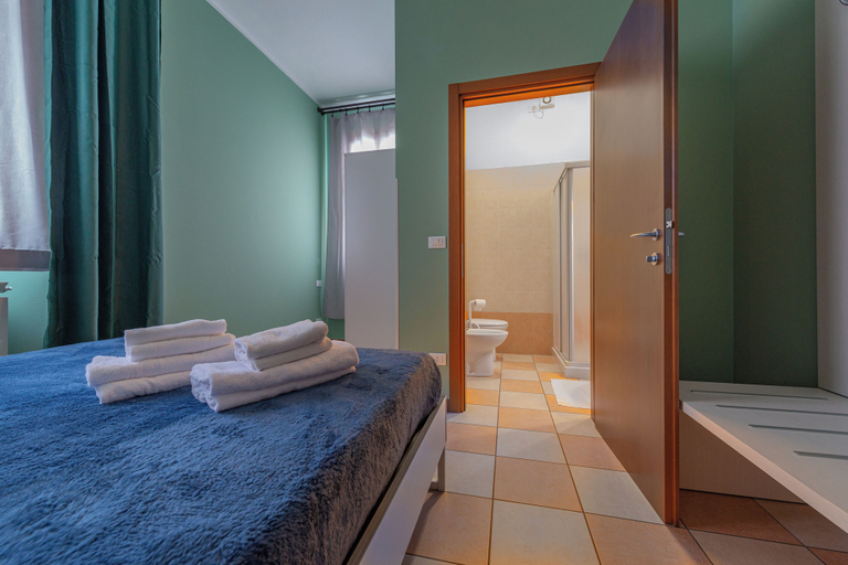 Others 5, Marconi Lodge, Venezia