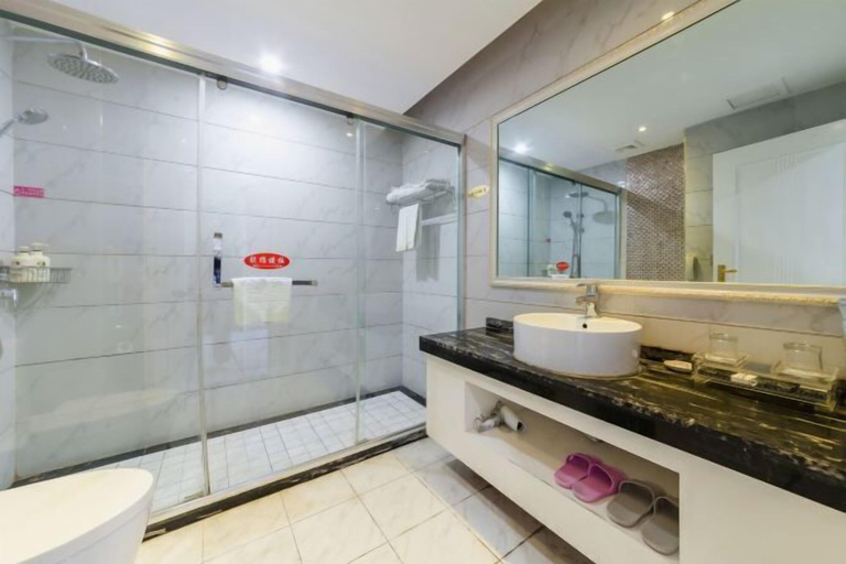Bathroom, Lanzuan Hotel, Ankang