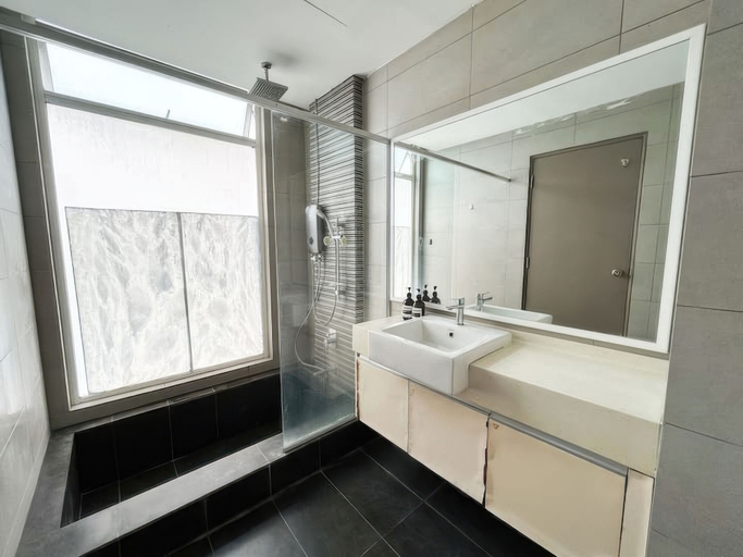 Bathroom 5, Zetapark Condominium by Emily in Town, Kuala Lumpur