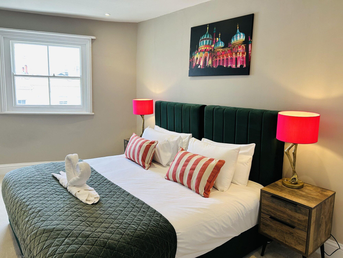 Bedroom 4, Hove Alone 5 Top Floor By My Getaways, Brighton and Hove