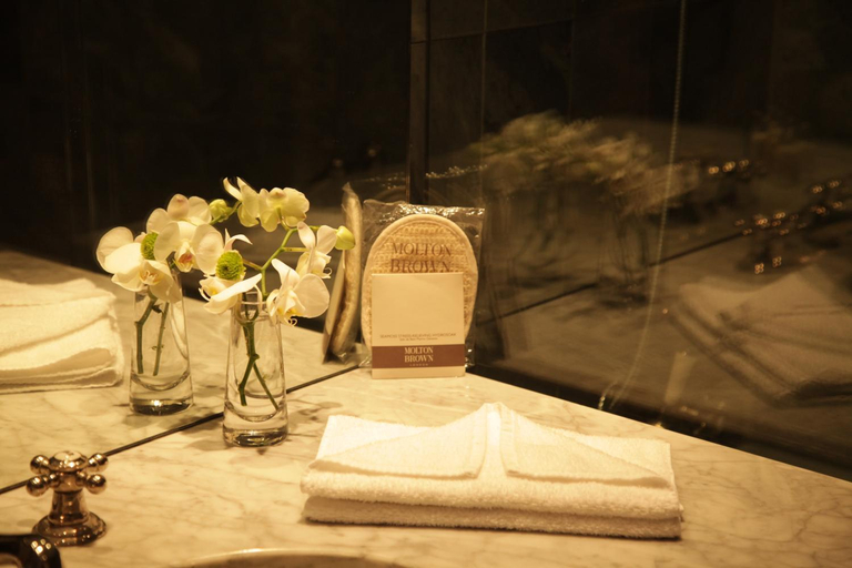 Bathroom 4, Hotel Munchen Palace, München