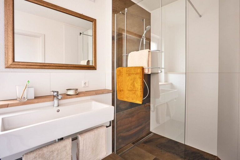 Bathroom 5, Biopension Satya, Ortenaukreis