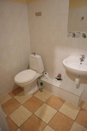 Bathroom 2, Viesnica Kandava, Tukums