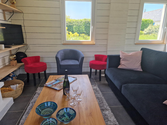 Others 4, Holiday Home in Locquirec near Sandy Beaches, Finistère