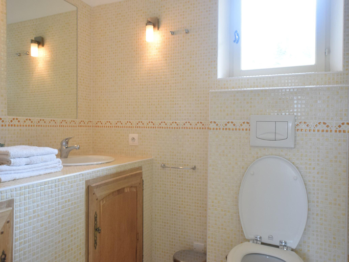 Bathroom, Cycling Escape in Montbrun, Drôme