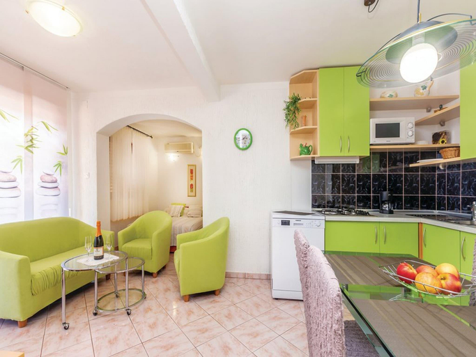 Others 5, Apartments Paola - Studio Apartment with Terrace and Sea View, Karlobag