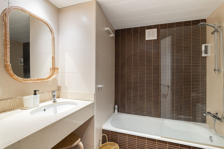 Bathroom 4, Les Corts Apartments By Olala Homes, Barcelona