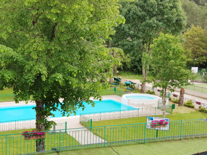 Others 5, Hotel Bamby, L'Aquila