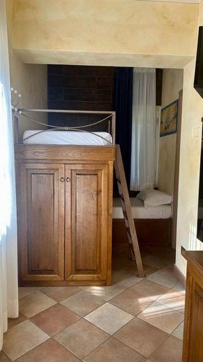 Bedroom 4, Elbitat Homes, Livorno