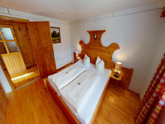 Others 4, Chalet in Wildkogel near Ski Slopes, Zell am See