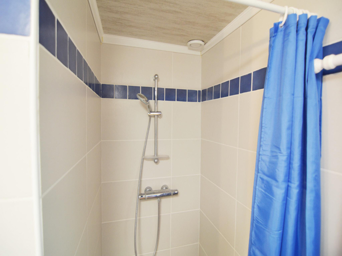 Bathroom 2, Spacious Ardennes Getaway, Namur