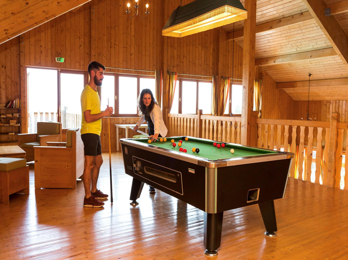Others 4, Chalet Apartment by Lake Geneva, Evian, Haute-Savoie