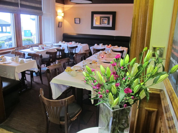 Food & Drinks 5, The Spinnaker Hotel, Inverclyde