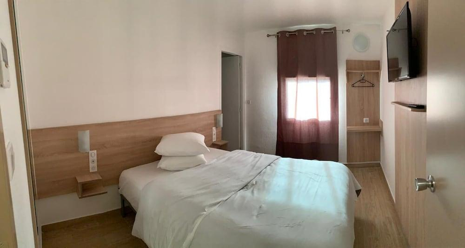 Bedroom 3, My KB Hotel Montelimar, Drôme
