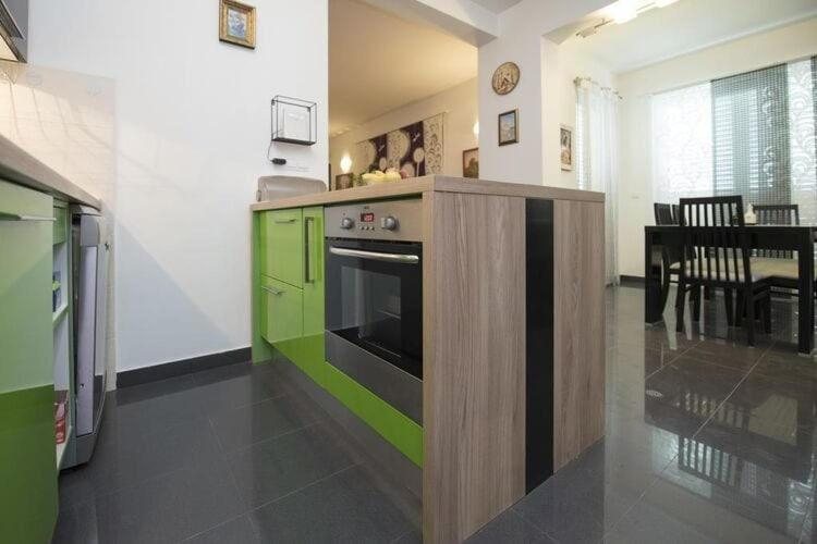 Others 4, Holiday Home Elijah Creek - One Bedroom Home with Pool, Klis