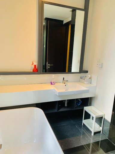 Bathroom 5, The MEWS KLCC By Arman, Kuala Lumpur