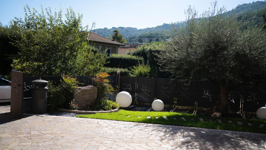 Others 5, Casa Catone (affitta camere), Rome