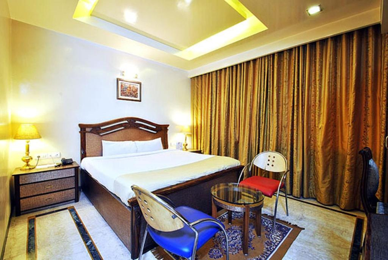 Bedroom 3, Zeeras Hotel, Varanasi