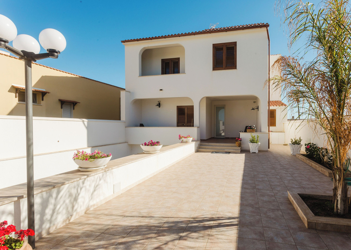 Exterior & Views 2, Acquazzurra Sea Home, Trapani