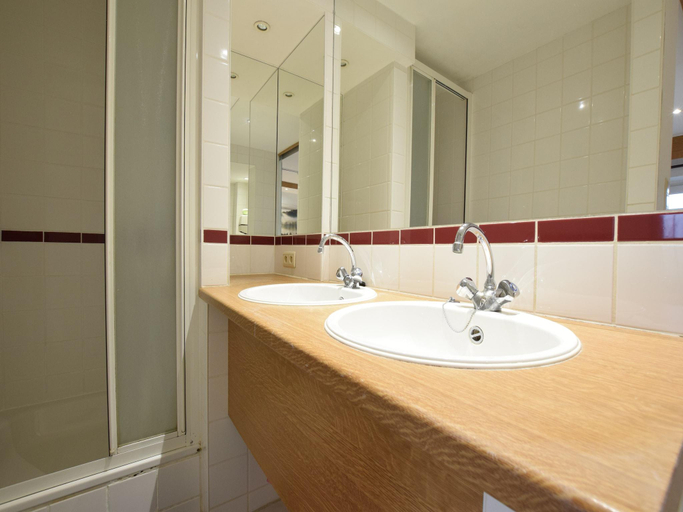 Bathroom 3, Ardennes Retreat for Groups, Luxembourg