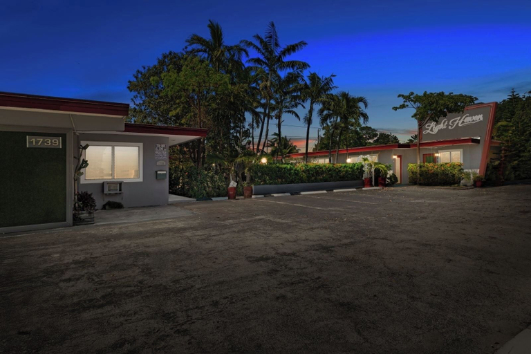 Others 3, 1BR Studio w/ Parking, Pet Friendly & BBQ Area, Broward