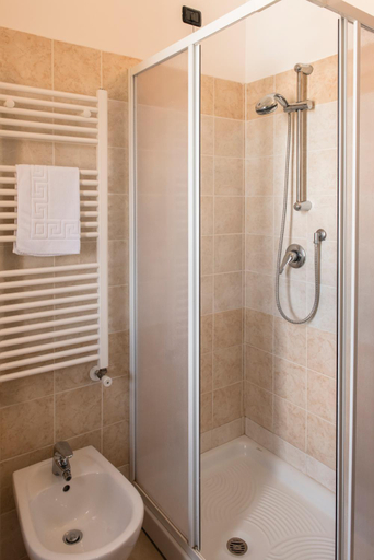 Bathroom 3, Agriturismo Stovali Da Lustrinu, Perugia