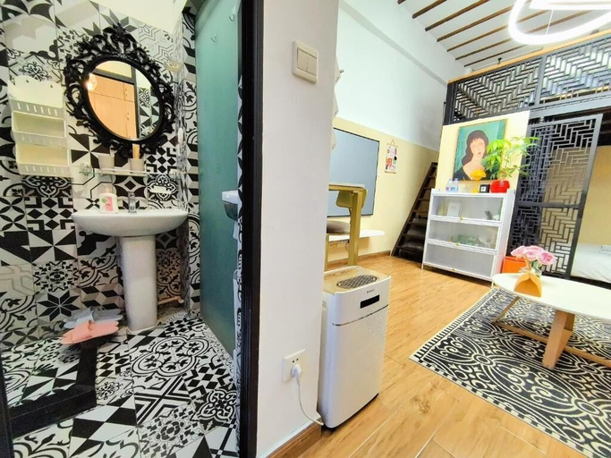 Bathroom 2, Shanghai Hills & Zinn Happy Family Bnb, Shanghai