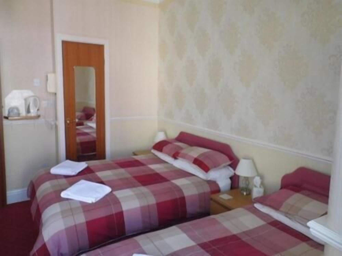 Bedroom, PEMBROKE HOTEL, Blackpool