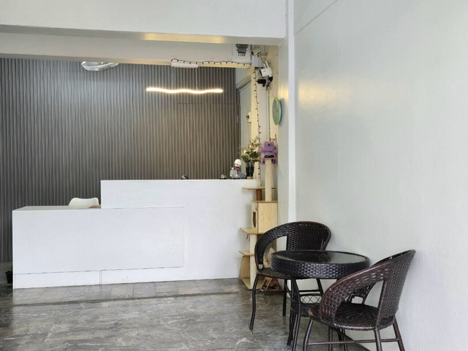 Others 5, SRINN House Bangkok, Wattana