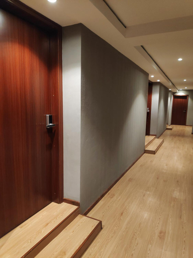 Others 4, EZ Suites, Bandar Seri Begawan