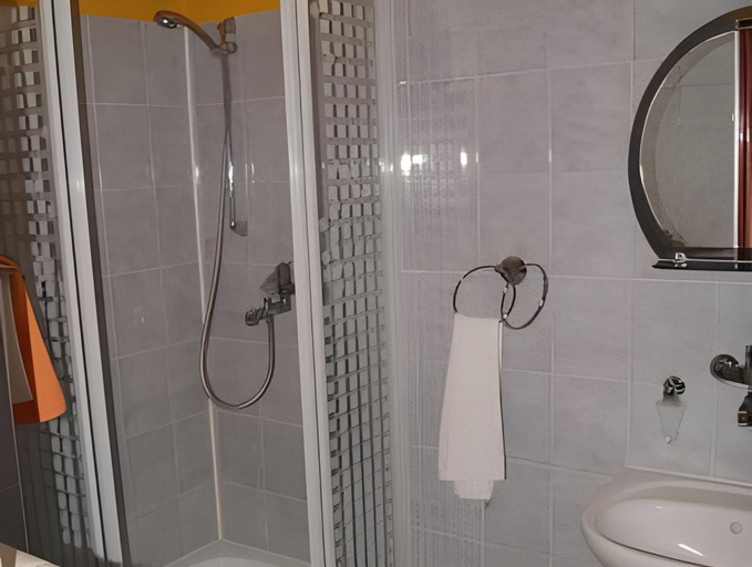 Bathroom 4, Hotel Granada, Ostrów Wielkopolski